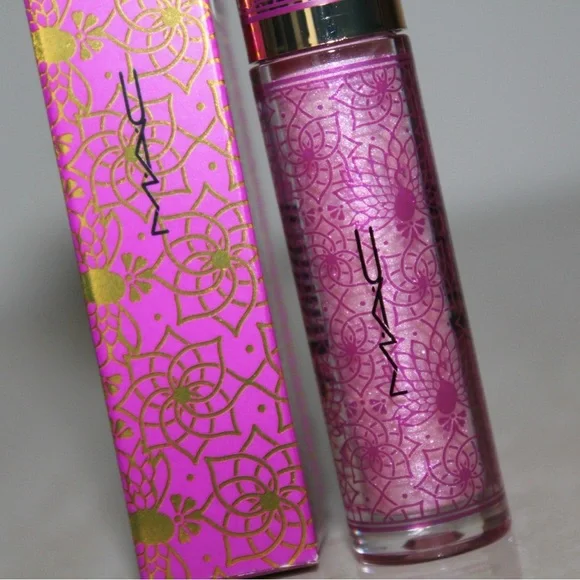 MAC Cosmetics x Disney Aladdin ‘Magic Carpet Ride’ Lipglass Lipgloss - Picture 13 of 16